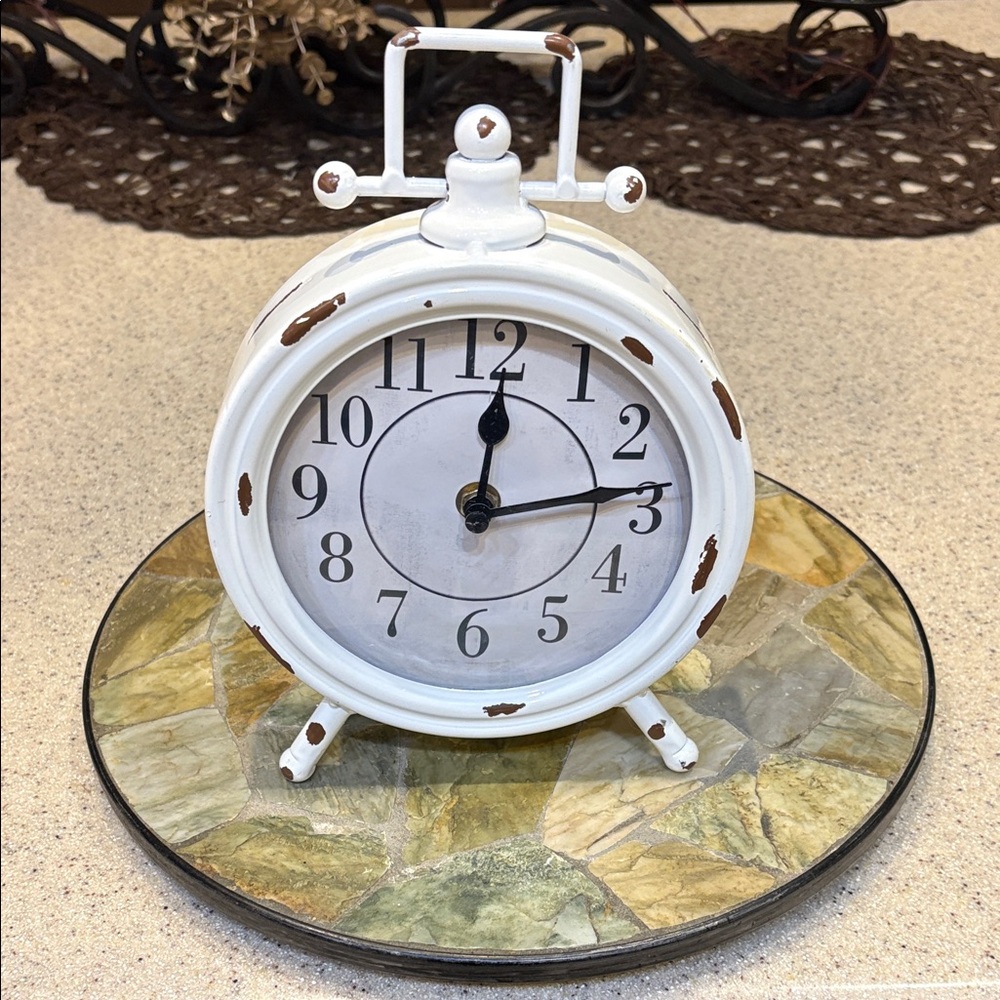 NWT Vintage White Tabletop Clock